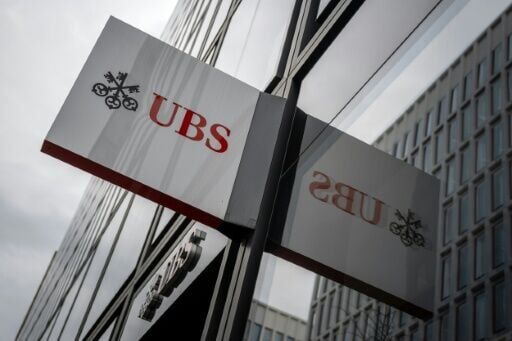 UBS beats expectations as claws backs provisions